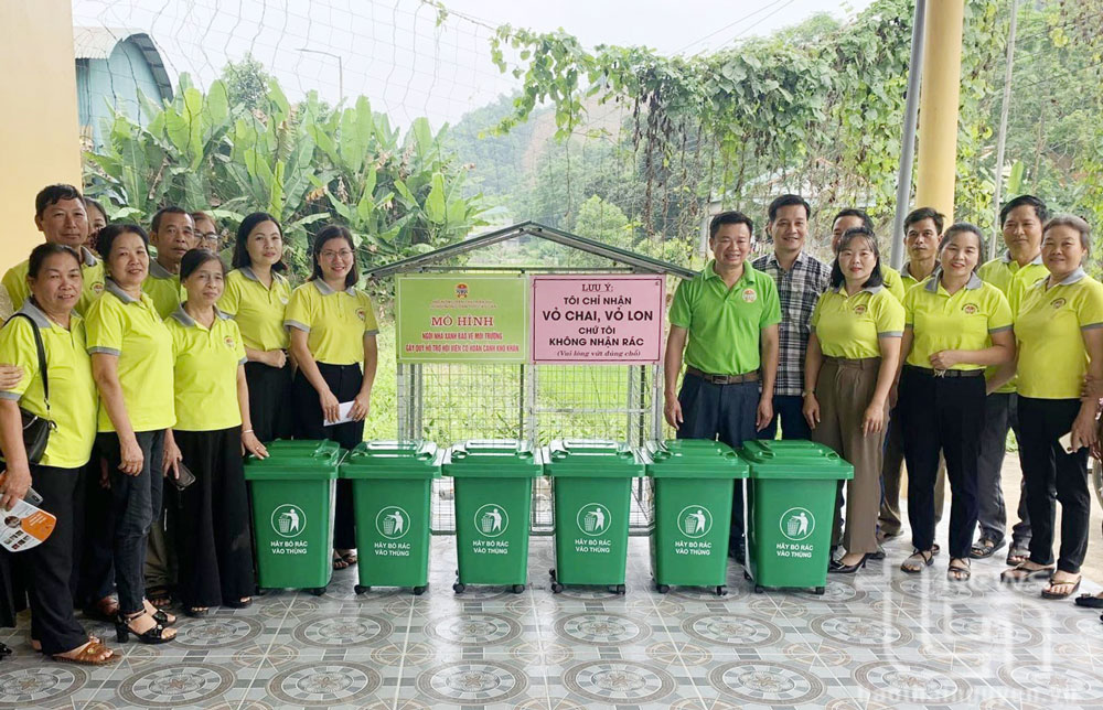 Chung tay xây dựng nông thôn sạch, nông nghiệp xanh
