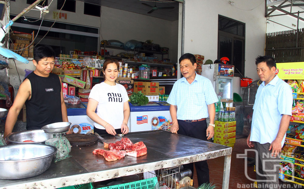 Tăng cường phòng, chống dịch tả lợn châu Phi ở vùng giáp ranh
