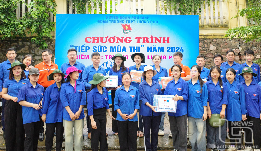 2.200 thanh niên tình nguyện tiếp sức Kỳ thi vào lớp 10
