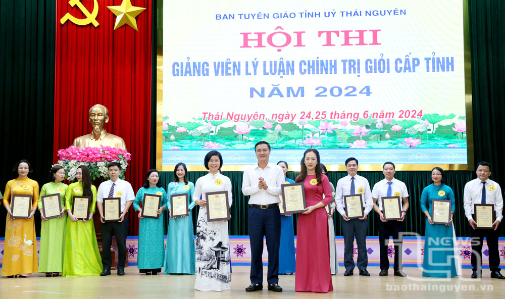 Kỷ niệm 94 năm Ngày truyền thống ngành Tuyên giáo của Đảng (1/8/1930 - 1/8/2024): Xứng đáng với vai trò tiên phong trên mặt trận tư tưởng
