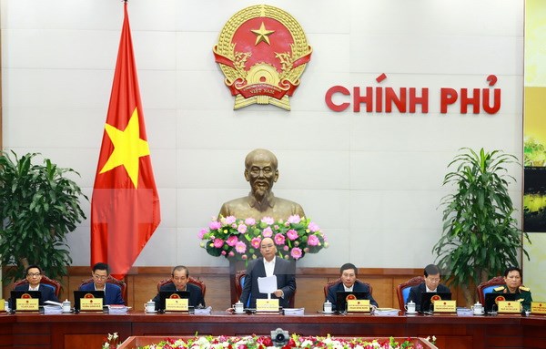 Thủ tướng: Nỗ lực vượt qua hai sức ép hiện tại của nền kinh tế