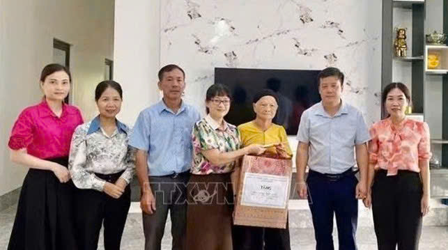 Người có công nhận trợ cấp, phụ cấp ưu đãi mới tăng từ ngày 1-10
