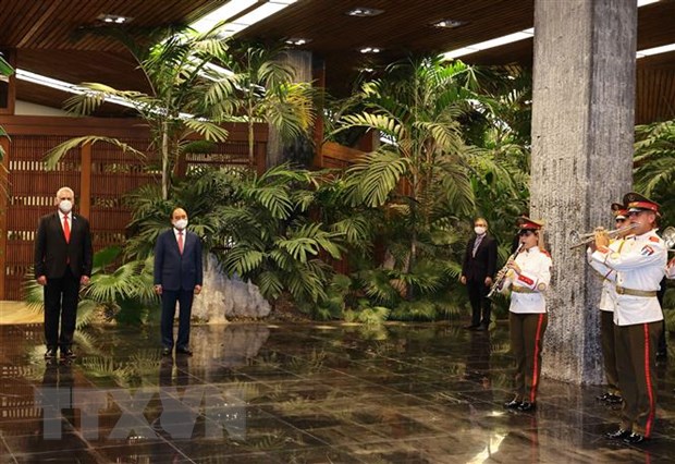 Chủ tịch Cuba chủ trì Lễ đón Chủ tịch nước Nguyễn Xuân Phúc