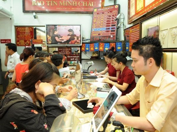 Giá vàng trong nước bật tăng mạnh, vượt 69 triệu đồng mỗi lượng