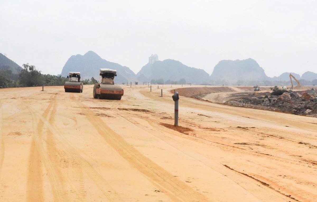 Cao tốc Bắc-Nam giai đoạn 2021-2025 có đột phá tiến độ triển khai
