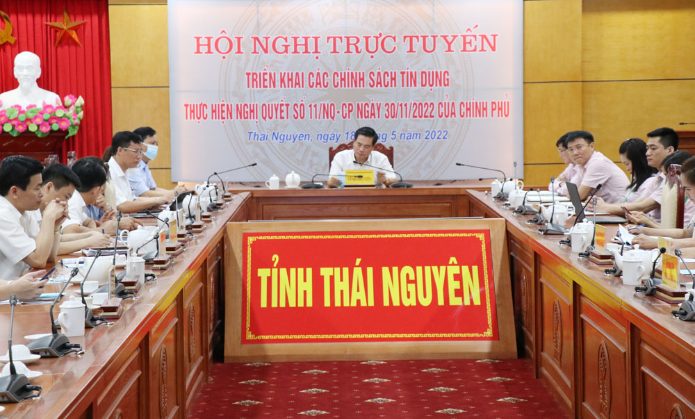Triển khai Nghị quyết 11: Công khai để đảm bảo việc giám sát toàn dân