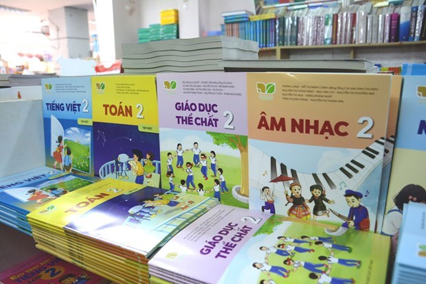Đảm bảo cung ứng sách giáo khoa đầy đủ, kịp thời cho năm học mới