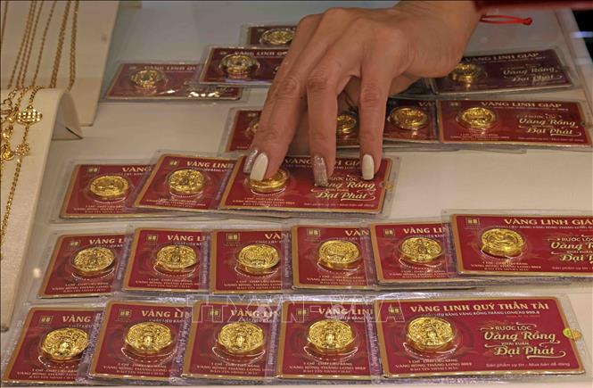 Giá vàng nhẫn tăng vọt lên mức cao nhất lịch sử 92,83 triệu đồng/lượng 