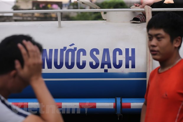 Nước sạch sông Đà được Viwasupco cấp cho Hà Nội đã an toàn