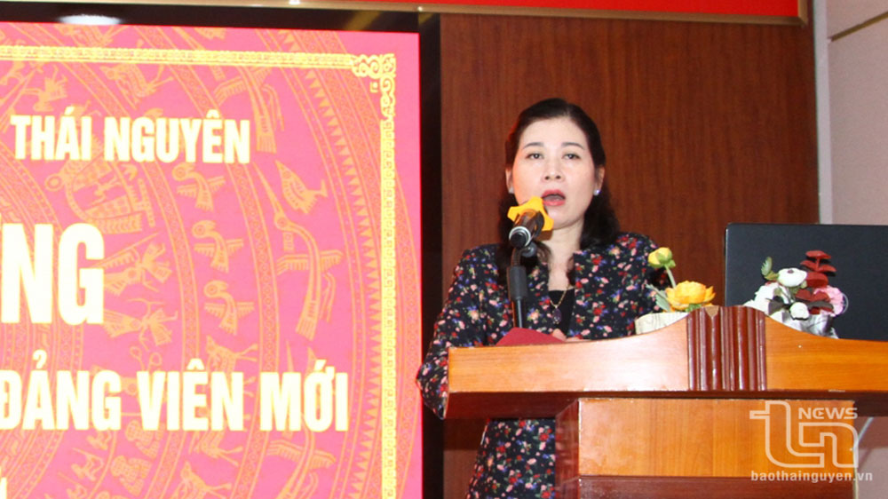 79 đảng viên mới tham gia lớp bồi dưỡng lý luận chính trị