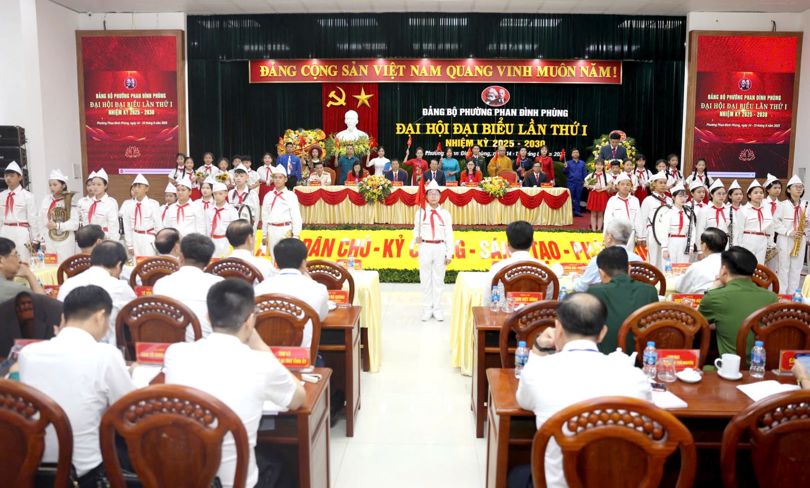 Phường Phan Đình Phùng phải trở thành hình mẫu về công tác cải cách hành chính và phát triển kinh tế - xã hội