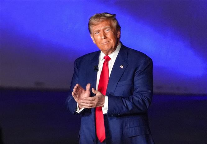 Ông Trump và bà Harris kết thúc tranh cử bằng những 'nốt nhạc' trái ngược ở Pennsylvania
