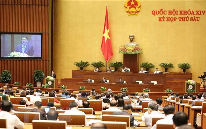 Nghe trình dự kiến danh sách những người được lấy phiếu tín nhiệm