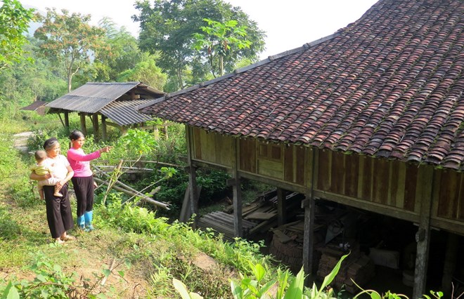 Tuyên Quang: Khó di dời 31 hộ dân bị sạt lở đất đe dọa tính mạng