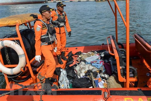Indonesia mang thiết bị tinh vi để sớm trục vớt hộp đen từ đáy biển
