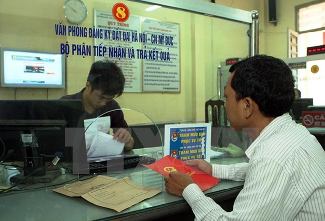 Từ 5/12, sổ đỏ sẽ ghi đầy đủ tên các thành viên trong gia đình