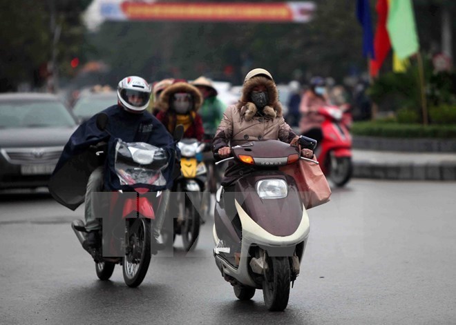 Bắc bộ và Trung bộ có mưa dông trên diện rộng, trời chuyển rét