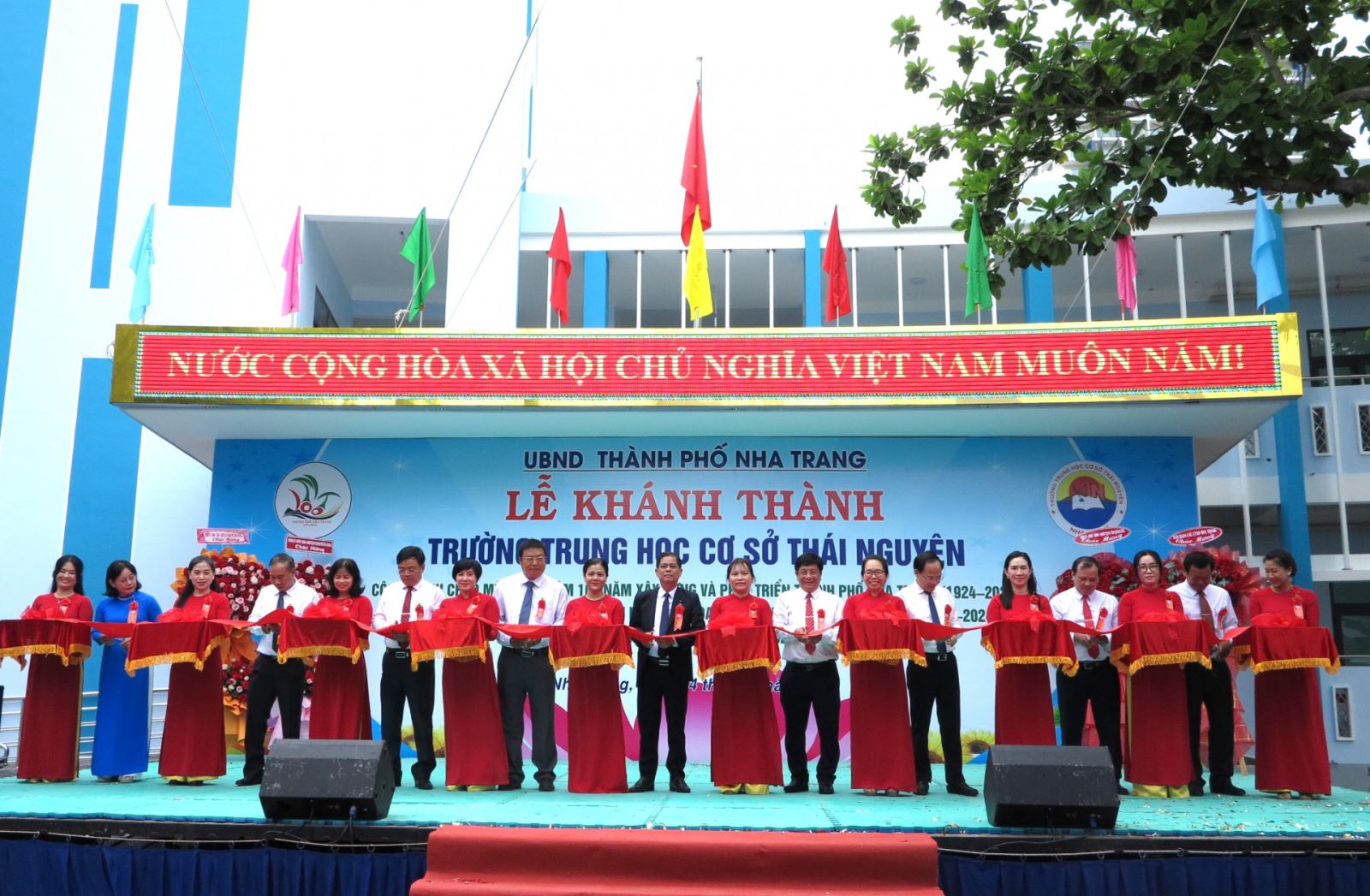 Khánh thành Trường THCS Thái Nguyên tại Nha Trang