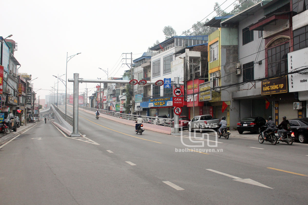 Bàn giao công trình cầu vượt đường sắt Hà Nội - Thái Nguyên