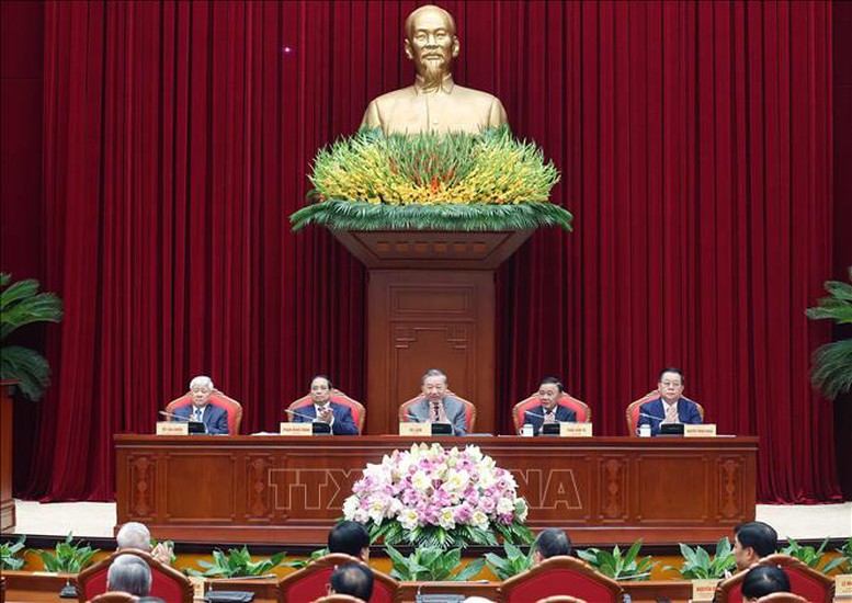 Tổng Bí thư: Trí thức, nhà khoa học, văn nghệ sĩ tiếp tục là lực lượng tiên phong mở đường cho dân tộc tiến lên mạnh mẽ