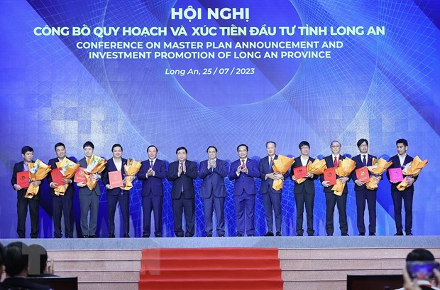 Thủ tướng: Long An cần khai thác hiệu quả không gian phát triển
