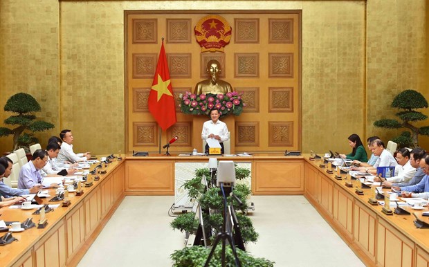 Phó Thủ tướng: Ổn định tâm lý người tiêu dùng, kiểm soát lạm phát