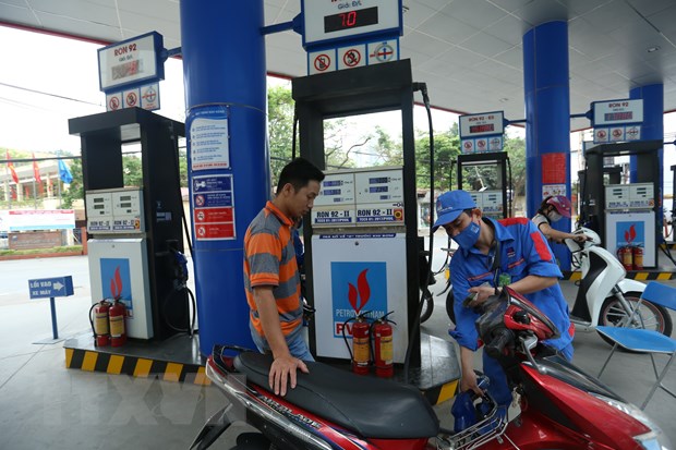 Đảm bảo nguồn cung xăng dầu ổn định trước biến động giá thế giới