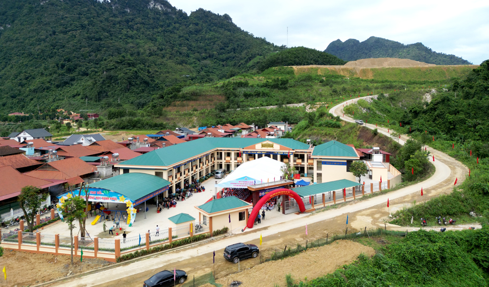 Khởi sắc Thần Sa