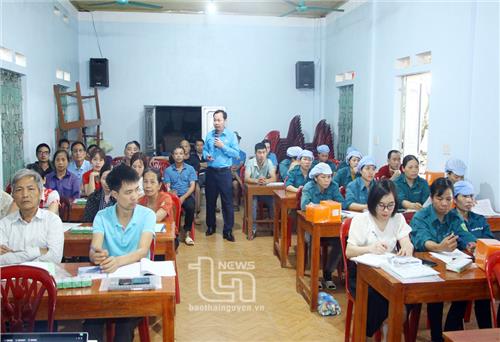 Giúp người dân làng nghề miến Việt Cường phát triển bền vững