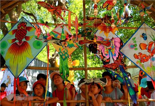 Lễ hội Diều Huế 2019: Lưu giữ nghệ thuật chơi diều trên đất Cố đô