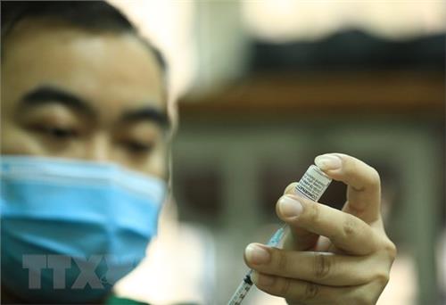 Bộ Y tế đốc thúc tăng cường triển khai tiêm vaccine phòng COVID-19