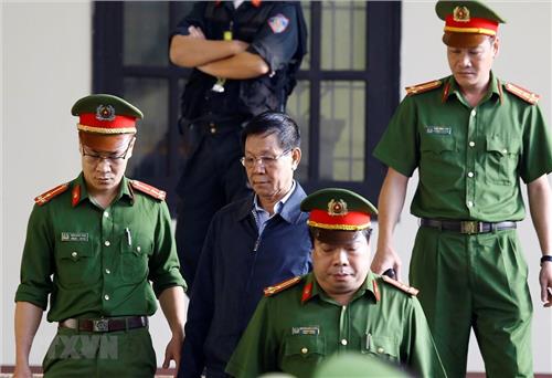 Khởi tố bị can Phan Văn Vĩnh về tội “ra quyết định trái pháp luật