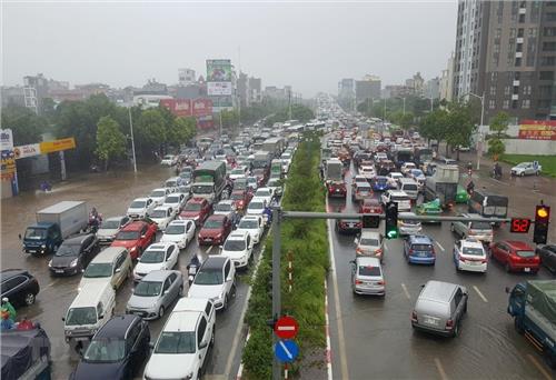 Hà Nội triển khai đồng bộ giải pháp để giảm áp lực giao thông nội đô