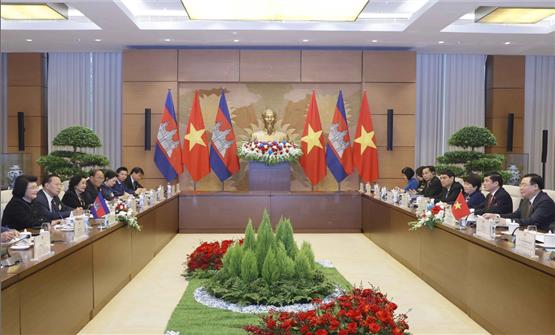 Chủ tịch Quốc hội: Việt Nam luôn là người bạn tốt, đáng tin cậy của Campuchia