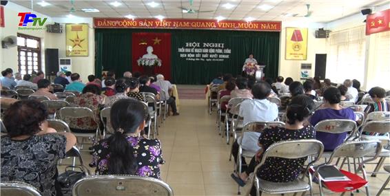 Tuyên truyền kiến thức về phòng chống dịch bệnh sốt xuất huyết cho hơn 100 học viên phường Hoàng Văn Thụ.