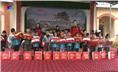 LĐLĐ thành phố tặng quà Tết hộ nghèo và học sinh tại Định Hóa