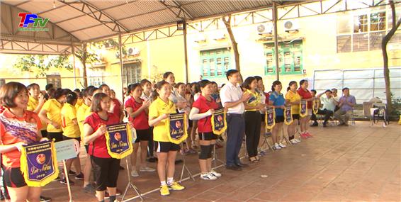 Hội LHPN cụm Trung tâm thành phố Thái Nguyên tổ chức giải bóng chuyền hơi năm 2019.