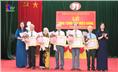 Đảng bộ phường Quang Trung trao Huy hiệu Đảng đợt 19/05/2022.