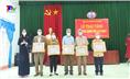 Đảng bộ phường Tích Lương trao Huy hiệu Đảng đợt 3/2/2022.