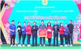Gần 100 vận động viên tham gia Hội thi kéo co do Công đoàn thành phố Thái Nguyên tổ chức.