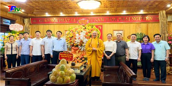 Đồng chí Bí thư Thành ủy Thái Nguyên chúc mừng Đại lễ Phật đản 2024 - Phật lịch 2568.