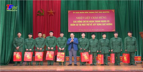 Thành phố Thái Nguyên đón nhận 227 quân nhân xuất ngũ trở về địa phương.