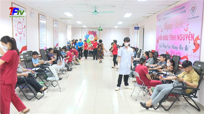 Hội Chữ thập đỏ thành phố Thái Nguyên tổ chức chương trình hiến máu tình nguyện 